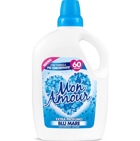 Омекотител Mon Amour Blu Mare – бутилка за 60 пранета с освежаващ морски аромат и дълготрайна мекота.