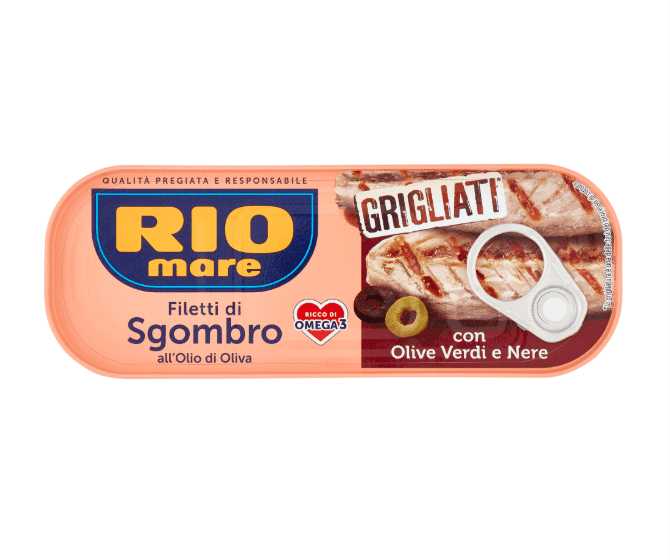 914 Консерва Rio Mare грилована скумрия в маслиново масло 120 г с апетитно изображение на риба и златисто масло.